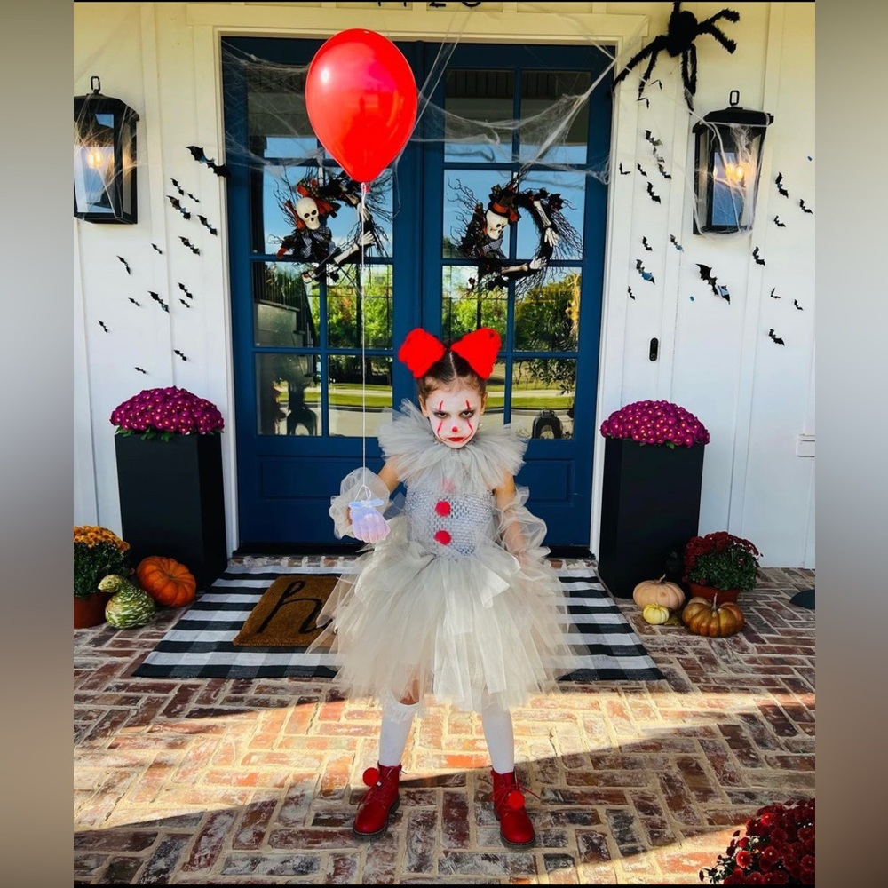Girls Pennywise costume